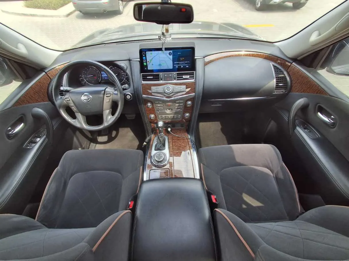 Car image 16
