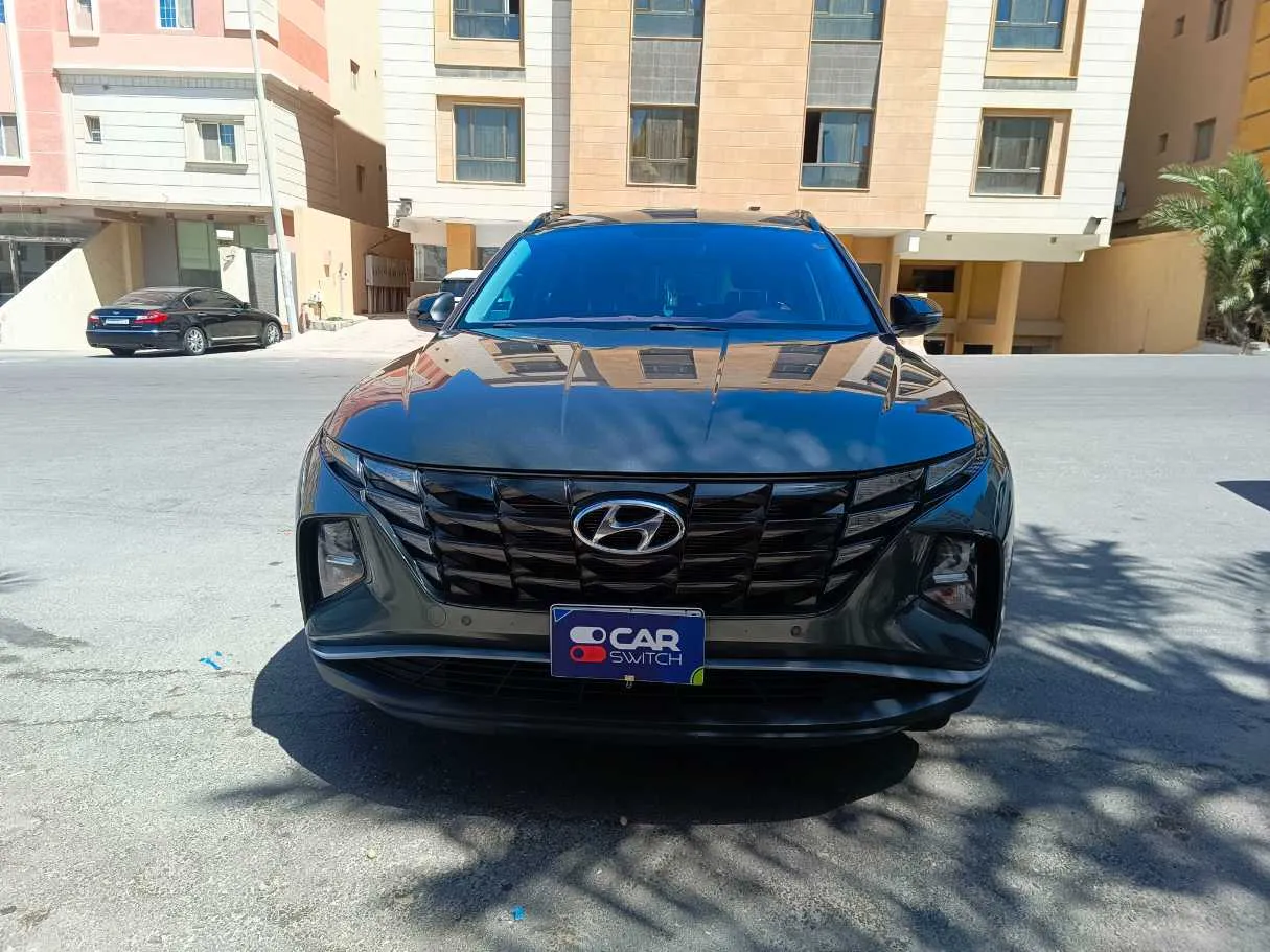 Car image 2