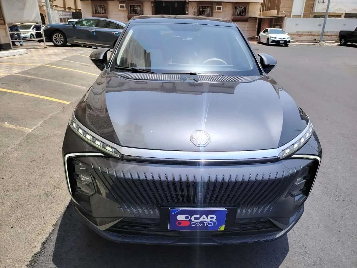 Car image 2