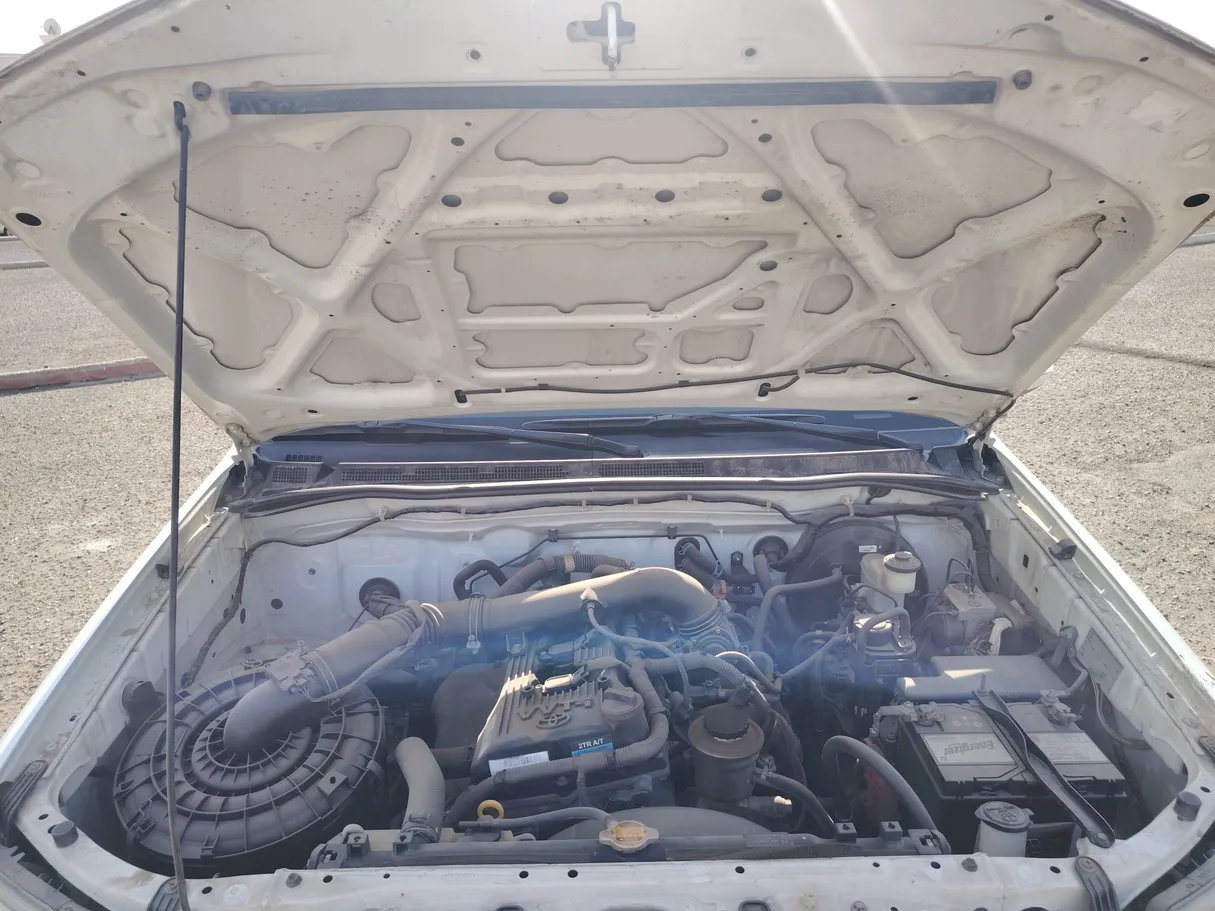Car image 27