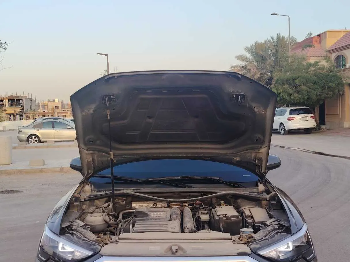 Car image 33