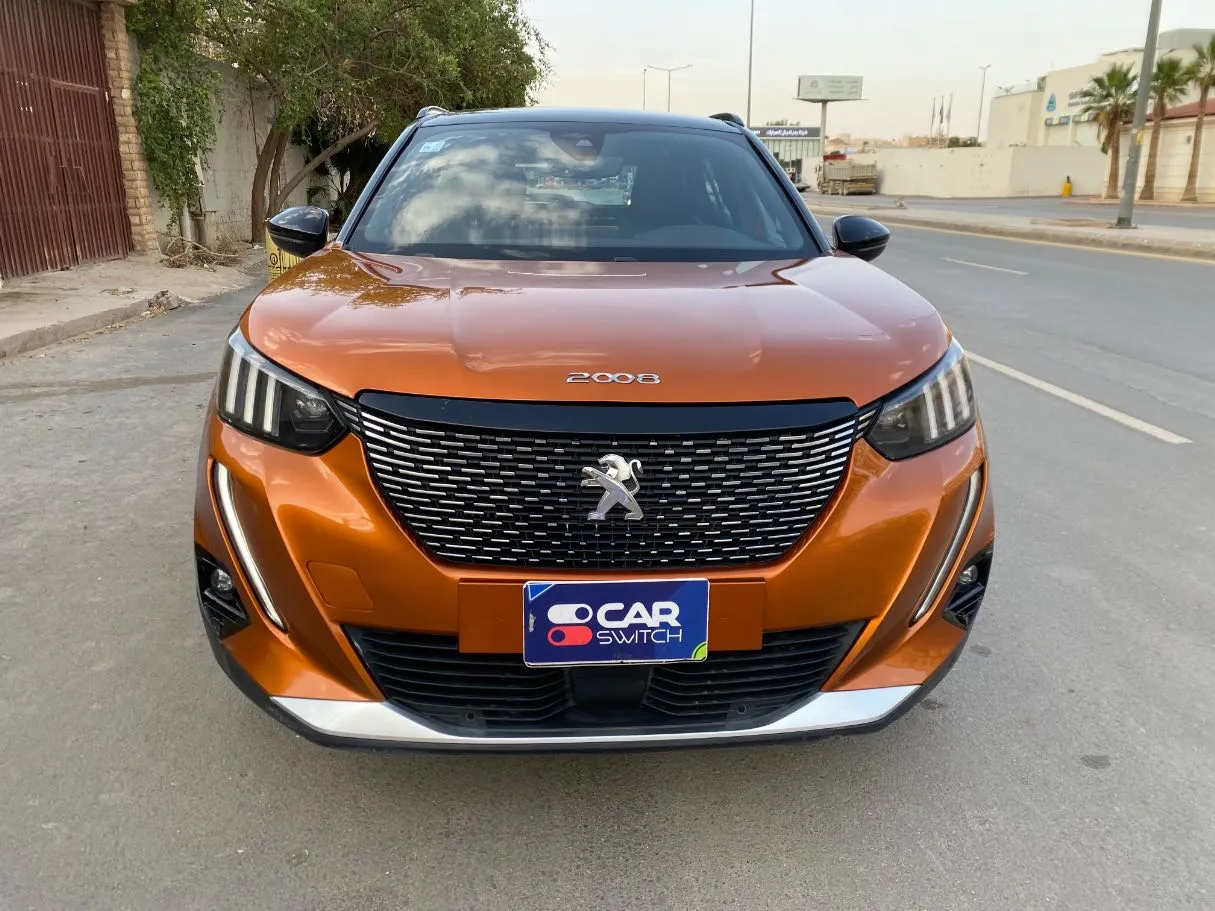 Car image 2