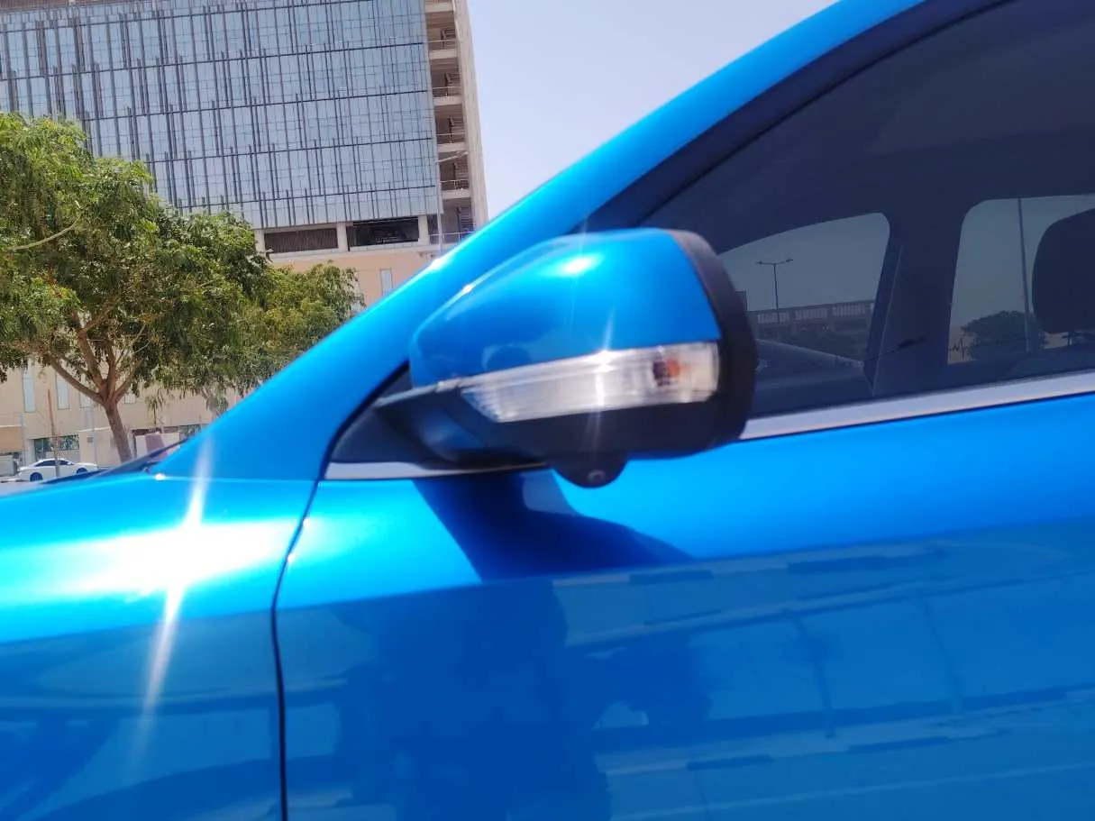 Car image 26