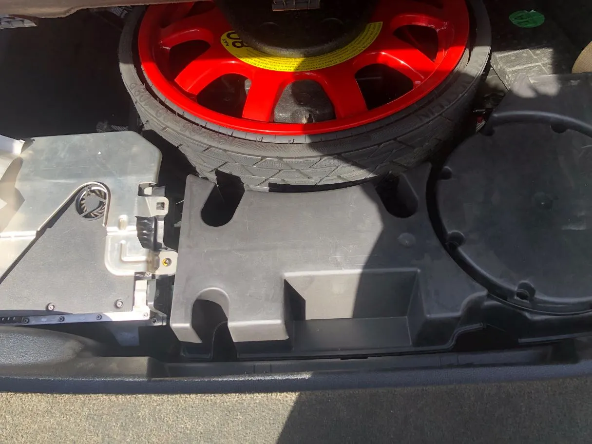 Car image 22