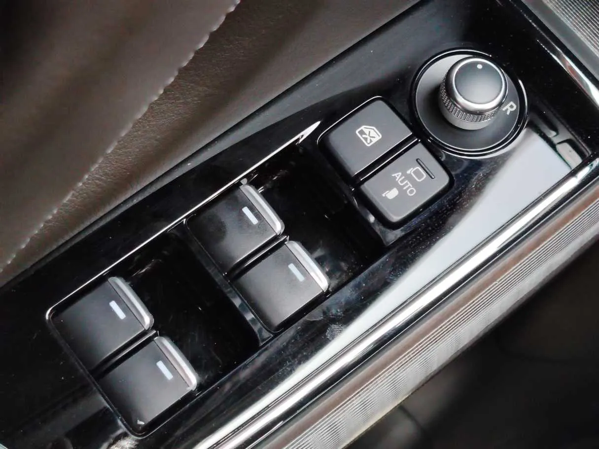 Car image 31