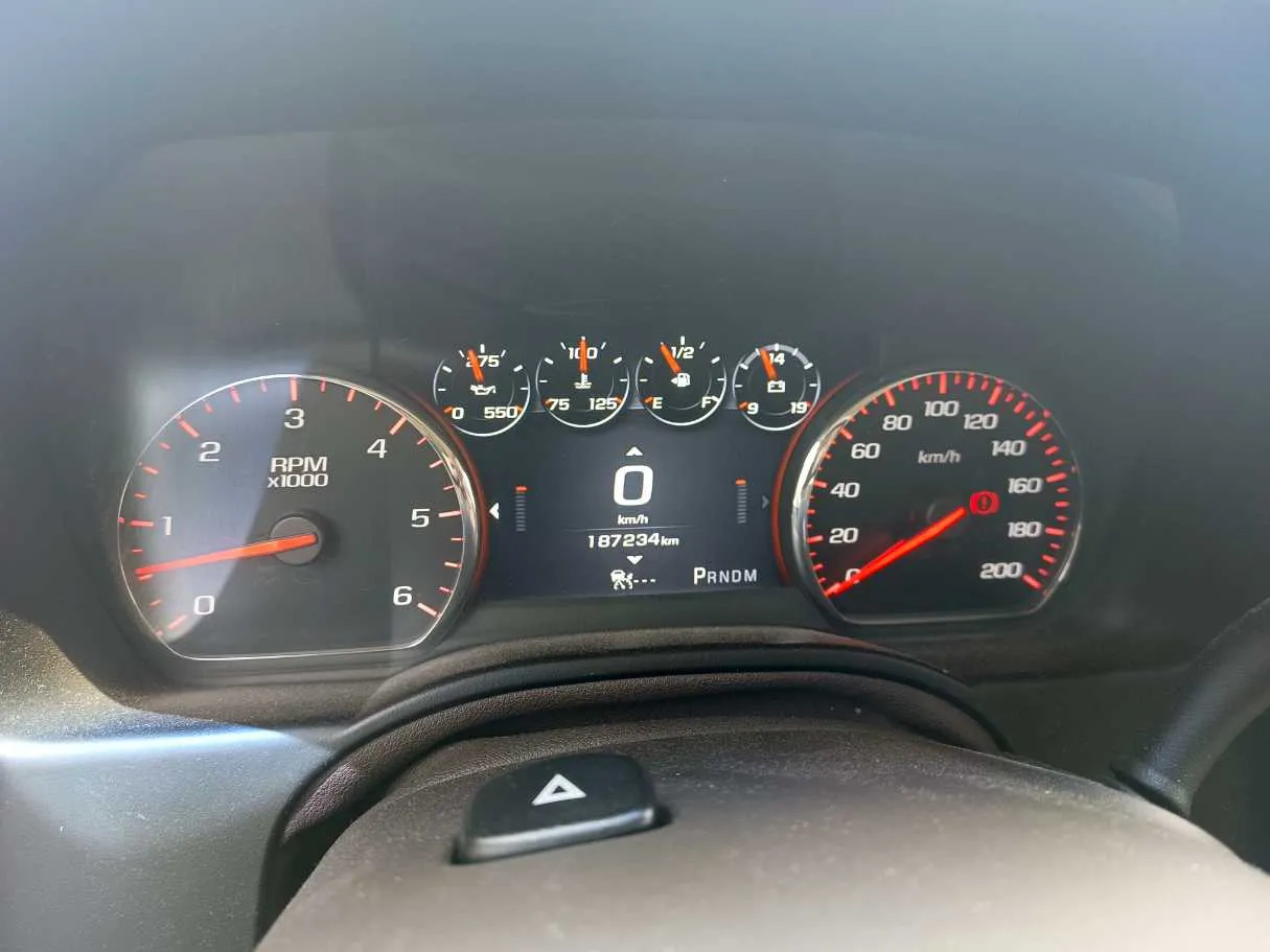 Car image 26