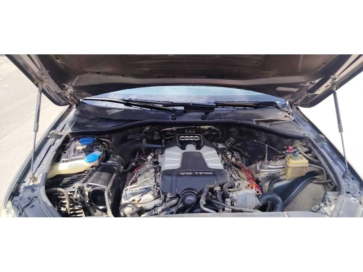 Car image 28