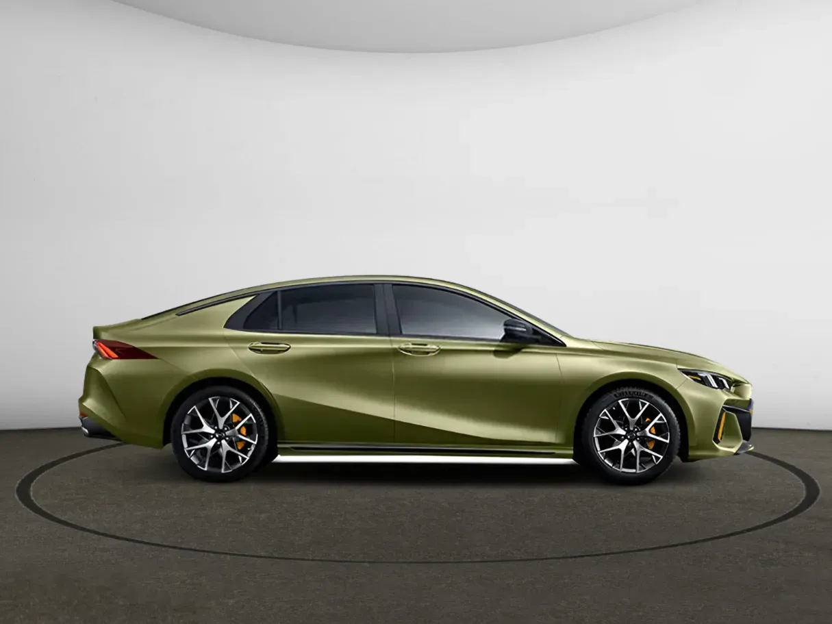 Car image 3