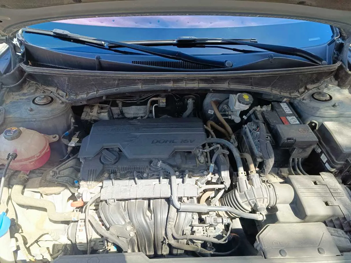 Car image 33