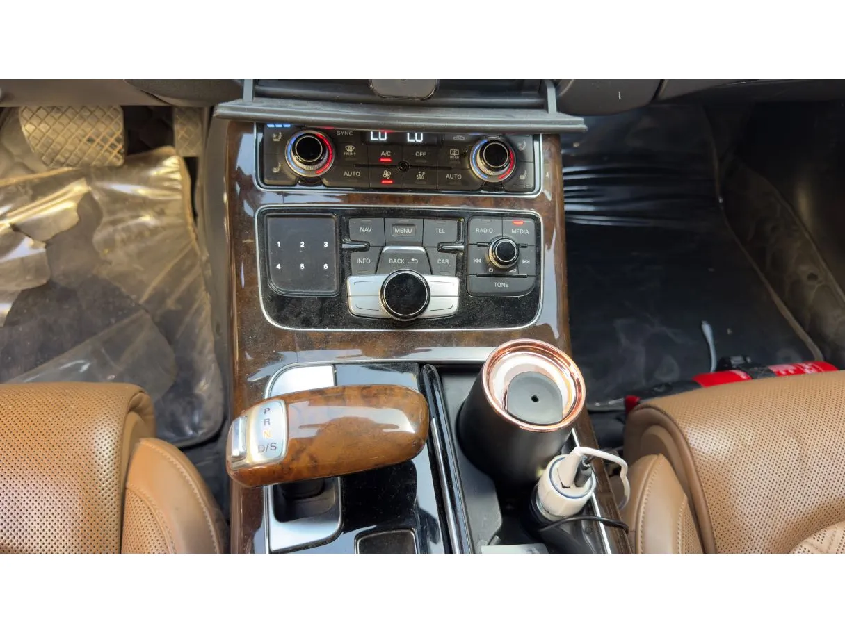 Car image 17