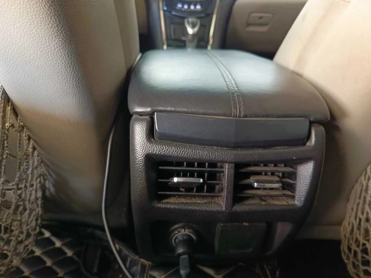 Car image 33