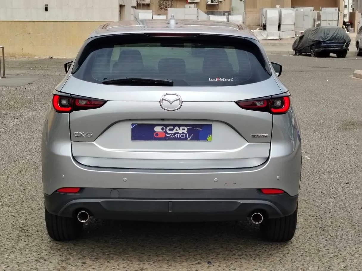 Car image 6