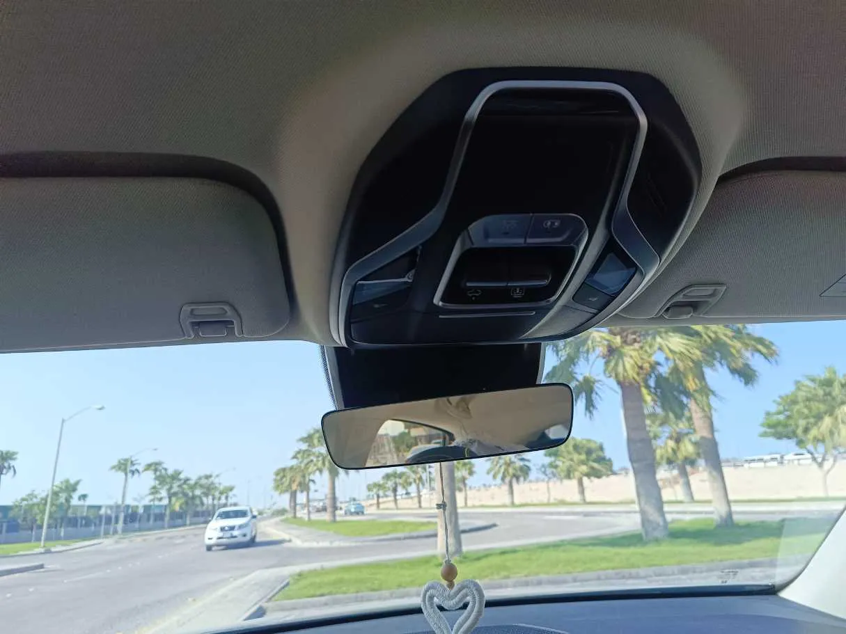 Car image 31
