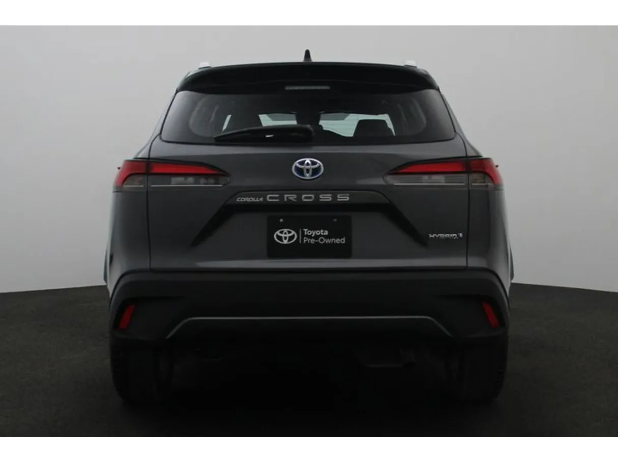 Car image 12