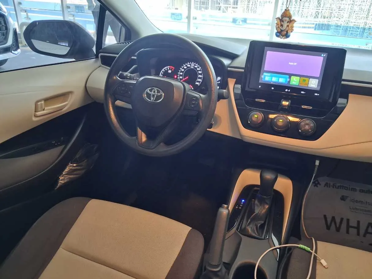 Car image 17
