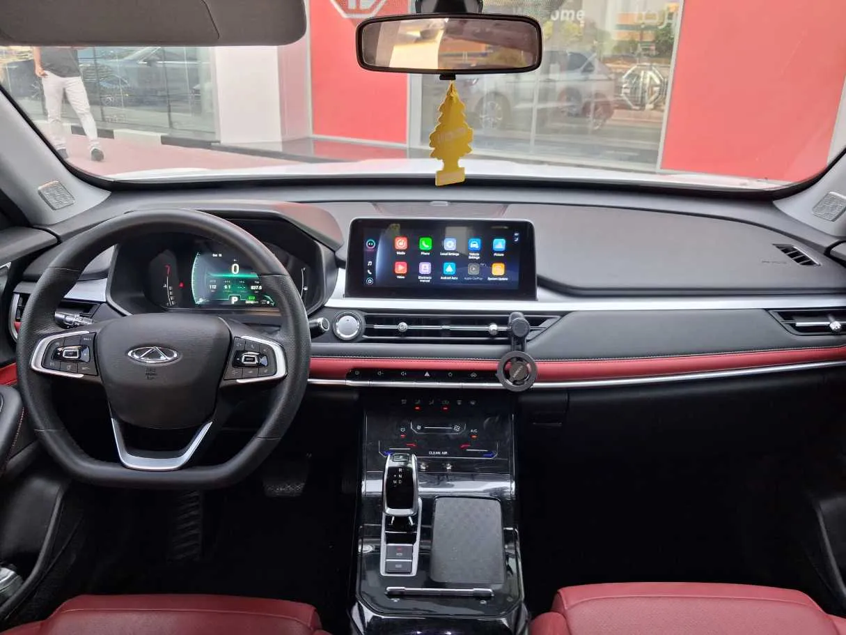 Car image 15