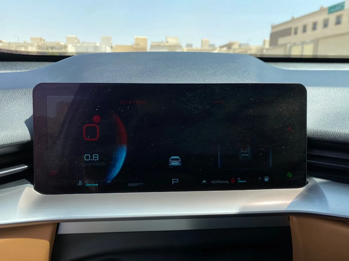 Car image 19