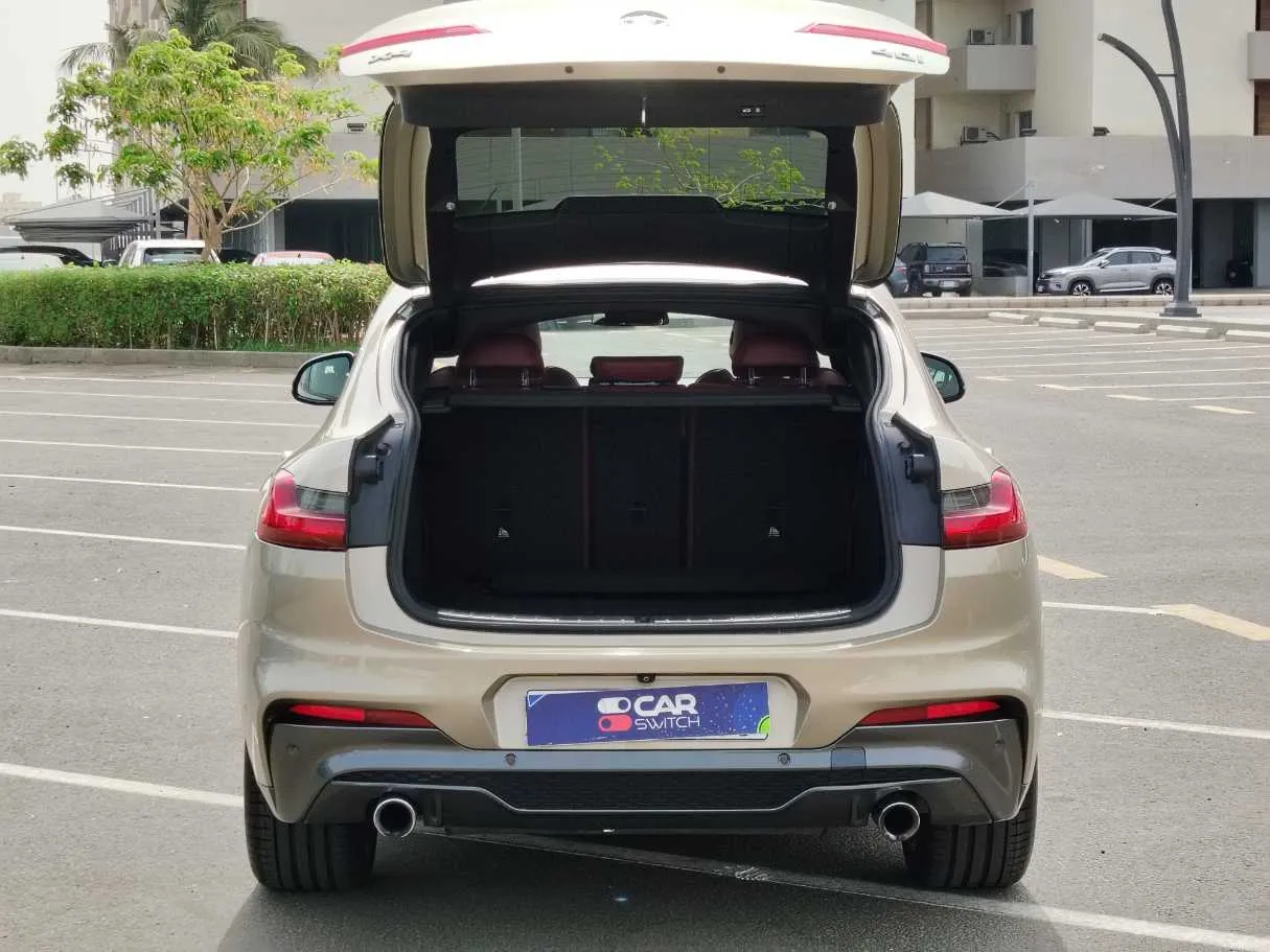 Car image 28