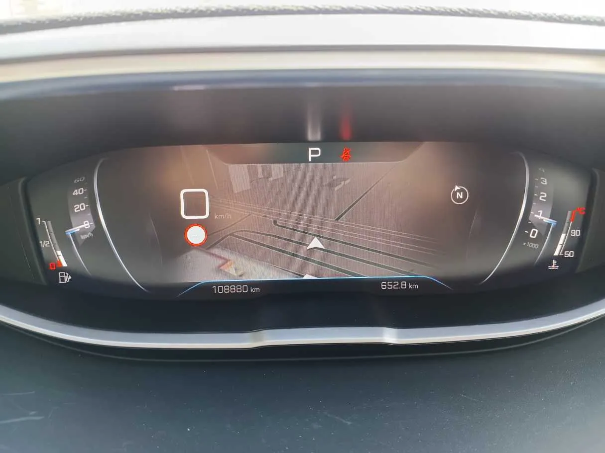 Car image 27