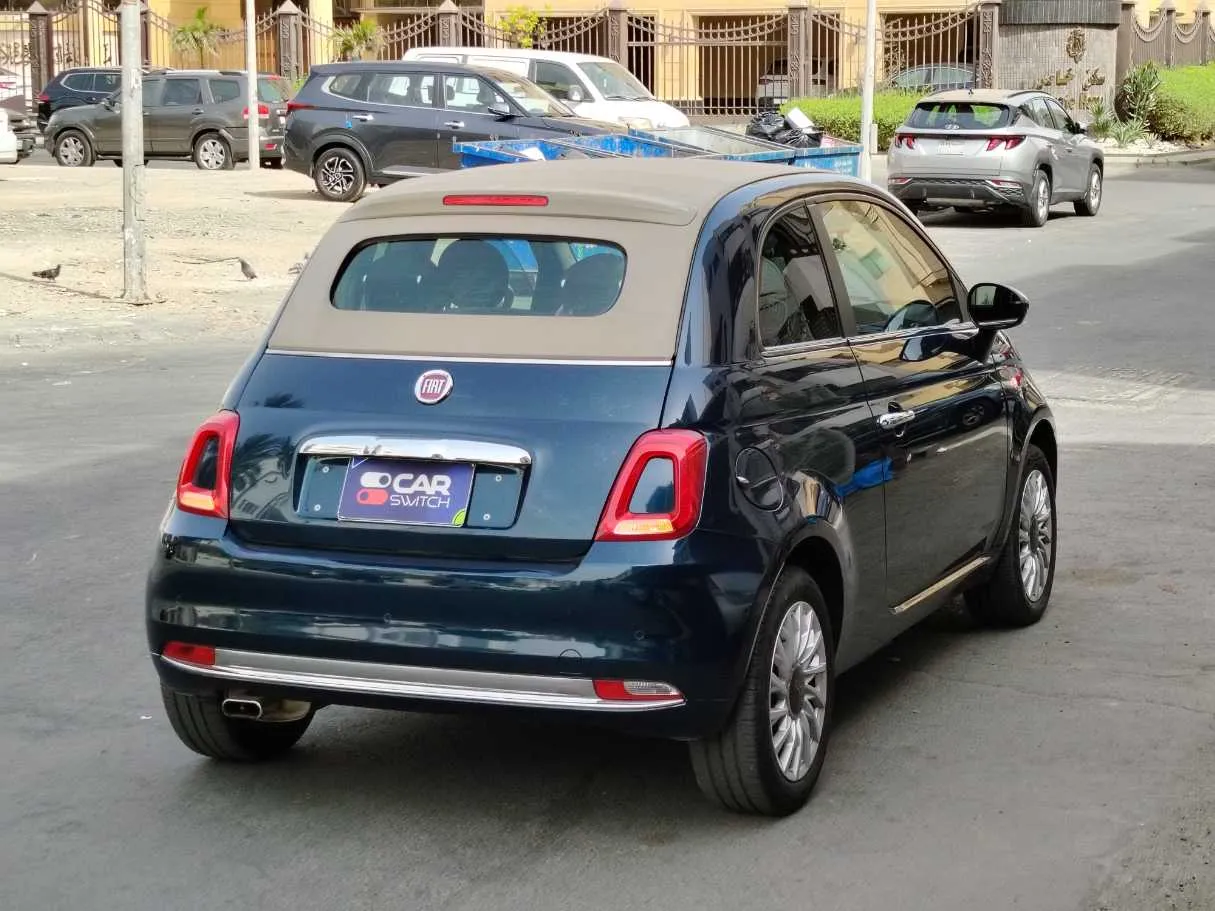 Car image 5