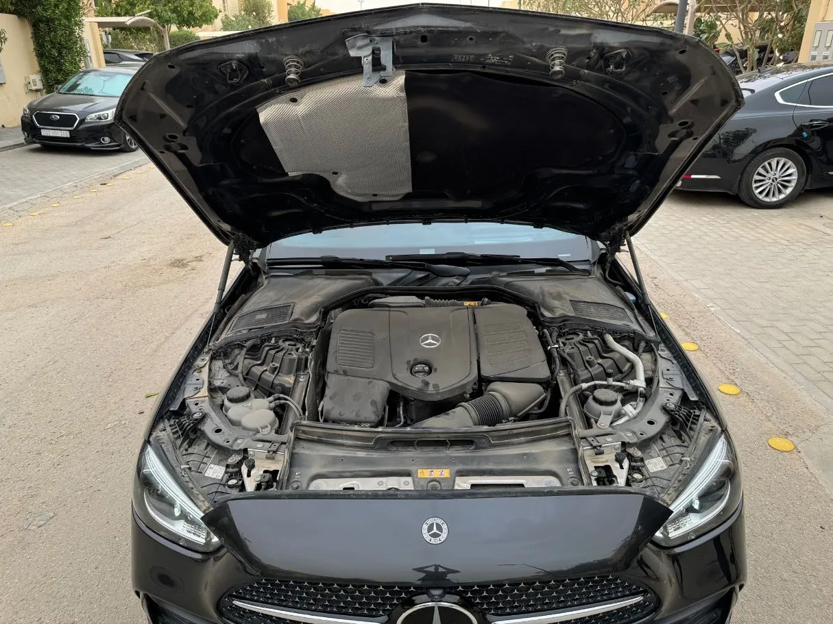 Car image 24