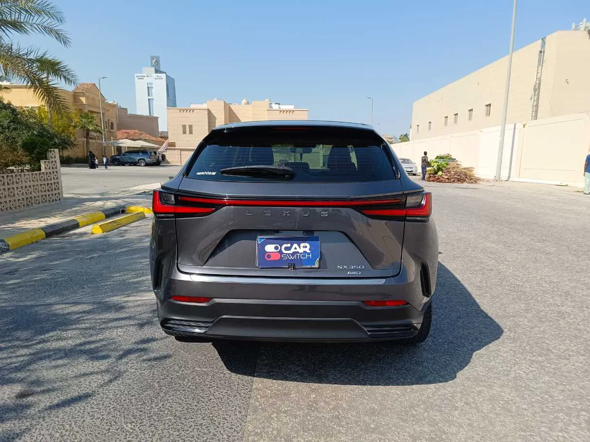 Car image 7