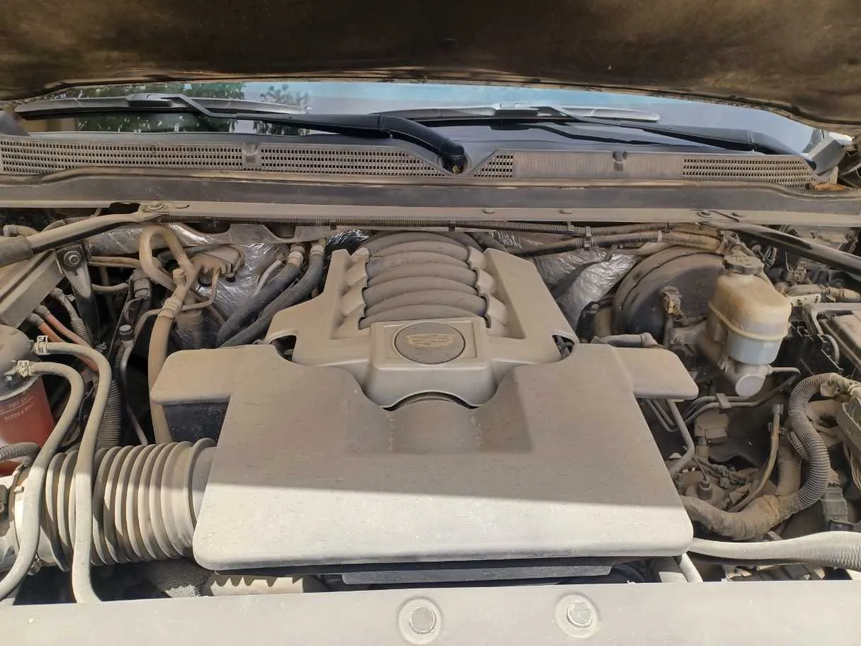Car image 24