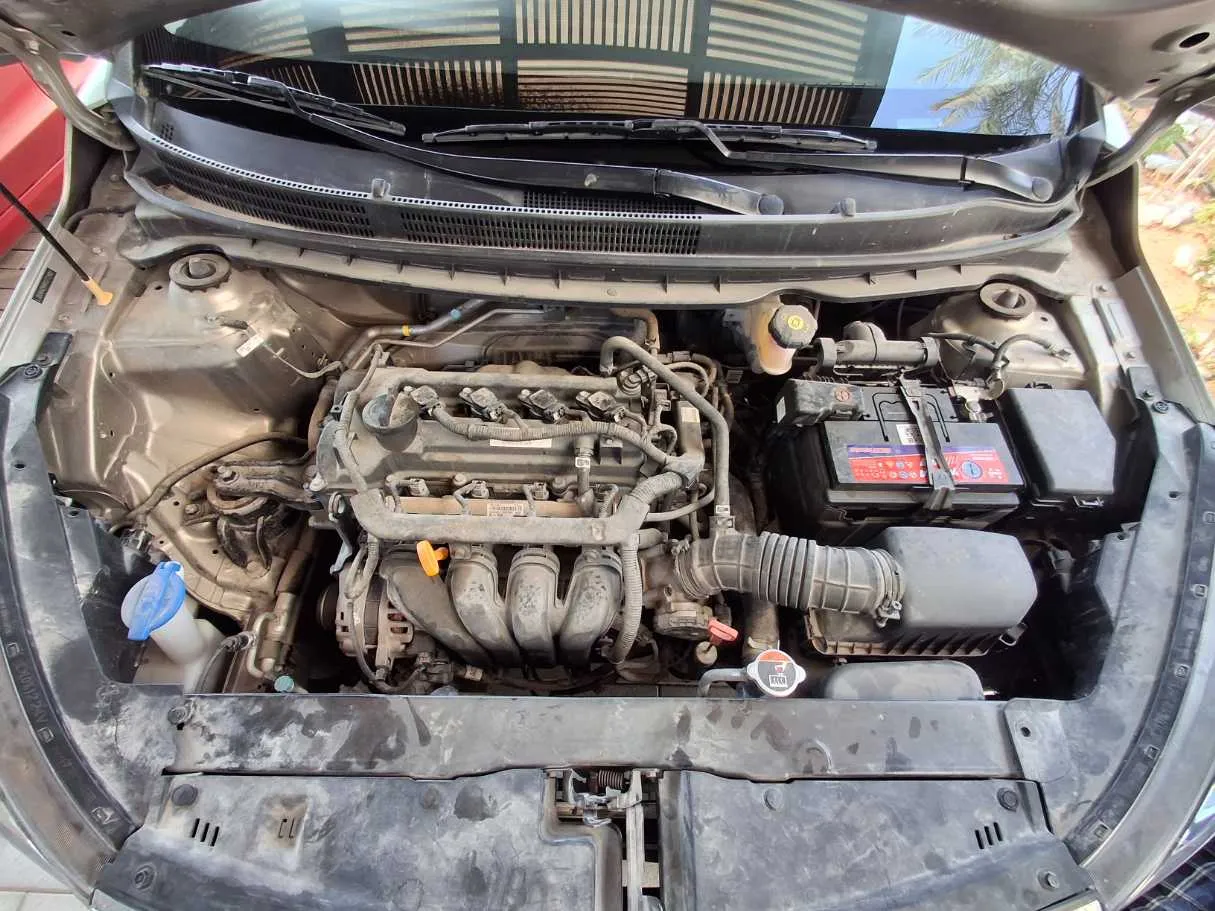 Car image 20