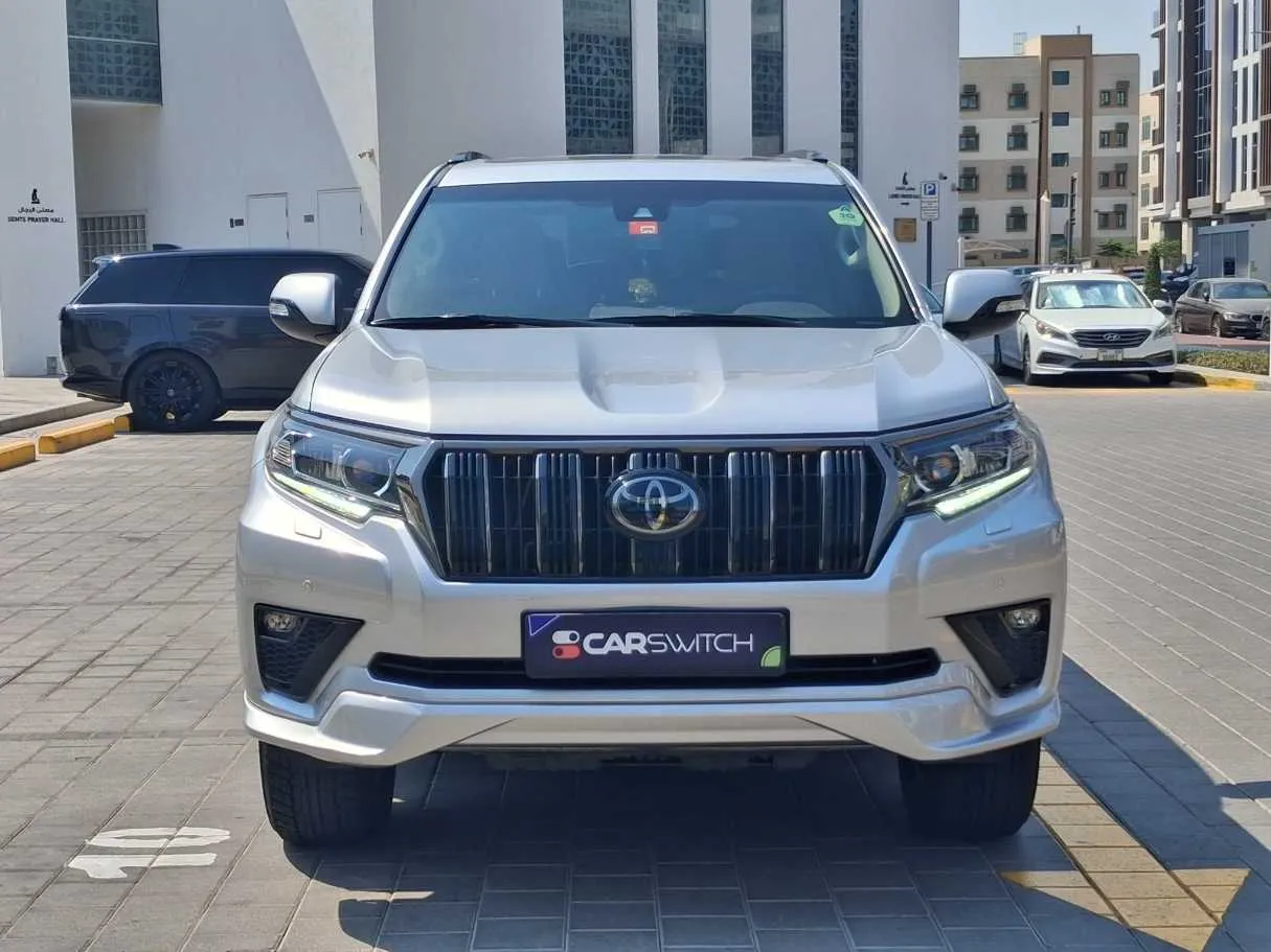 Car image 2