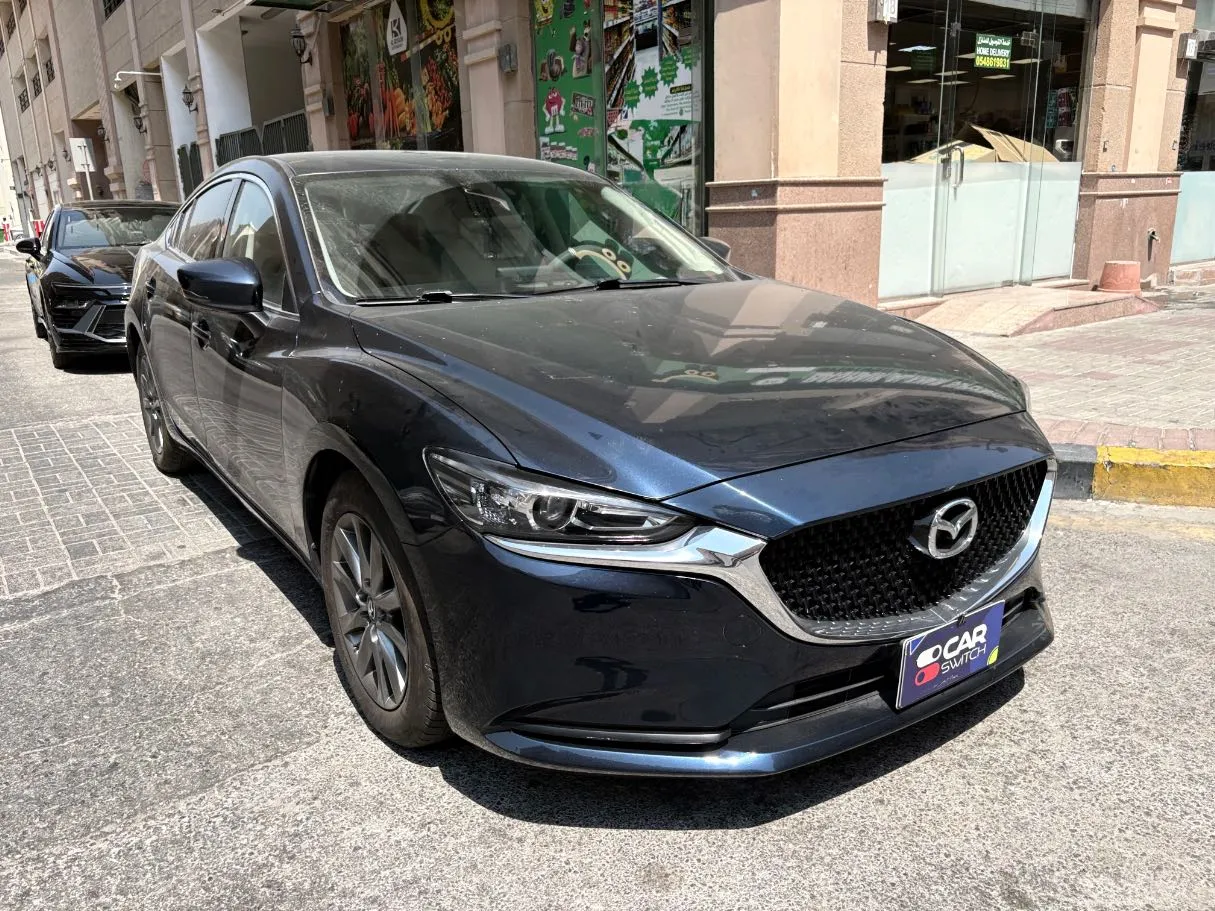 Car image 3