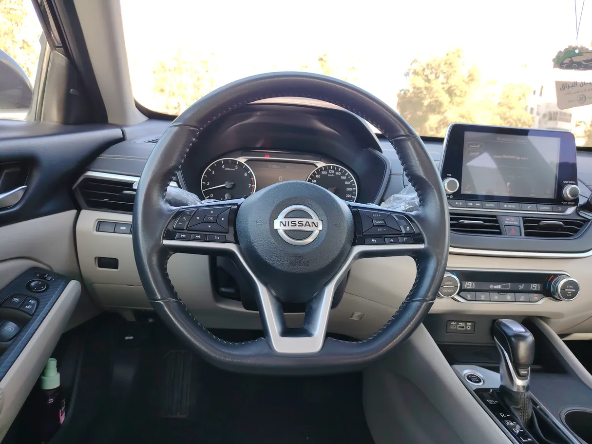 Car image 31
