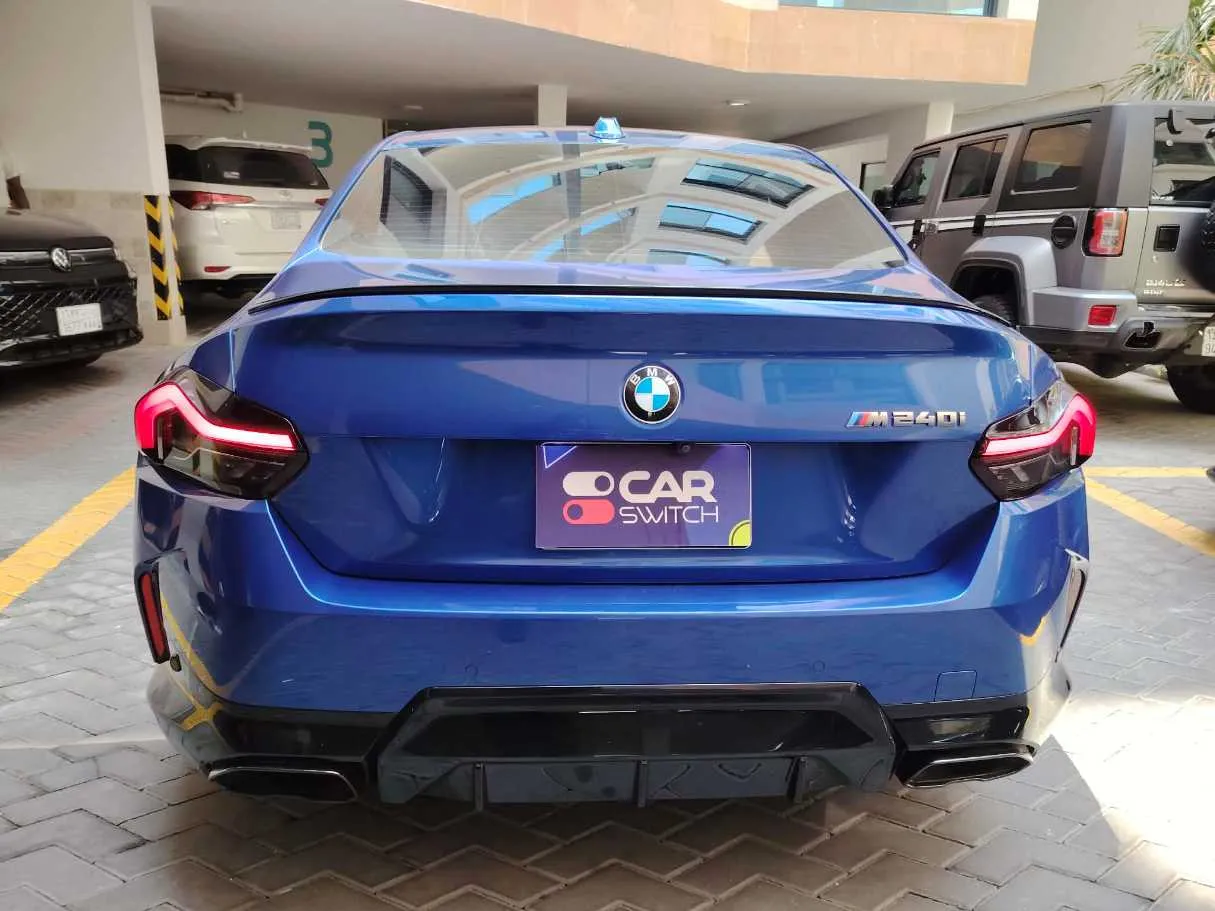 Car image 7