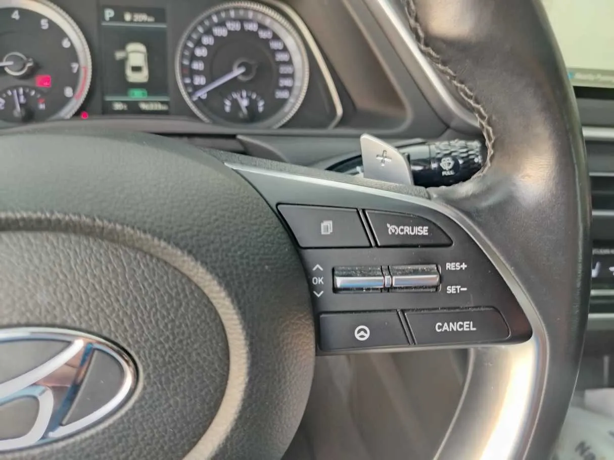 Car image 39