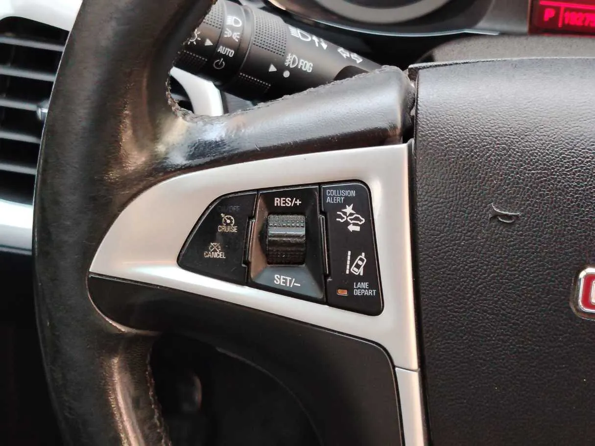 Car image 26