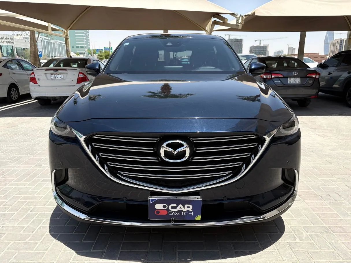Car image 2