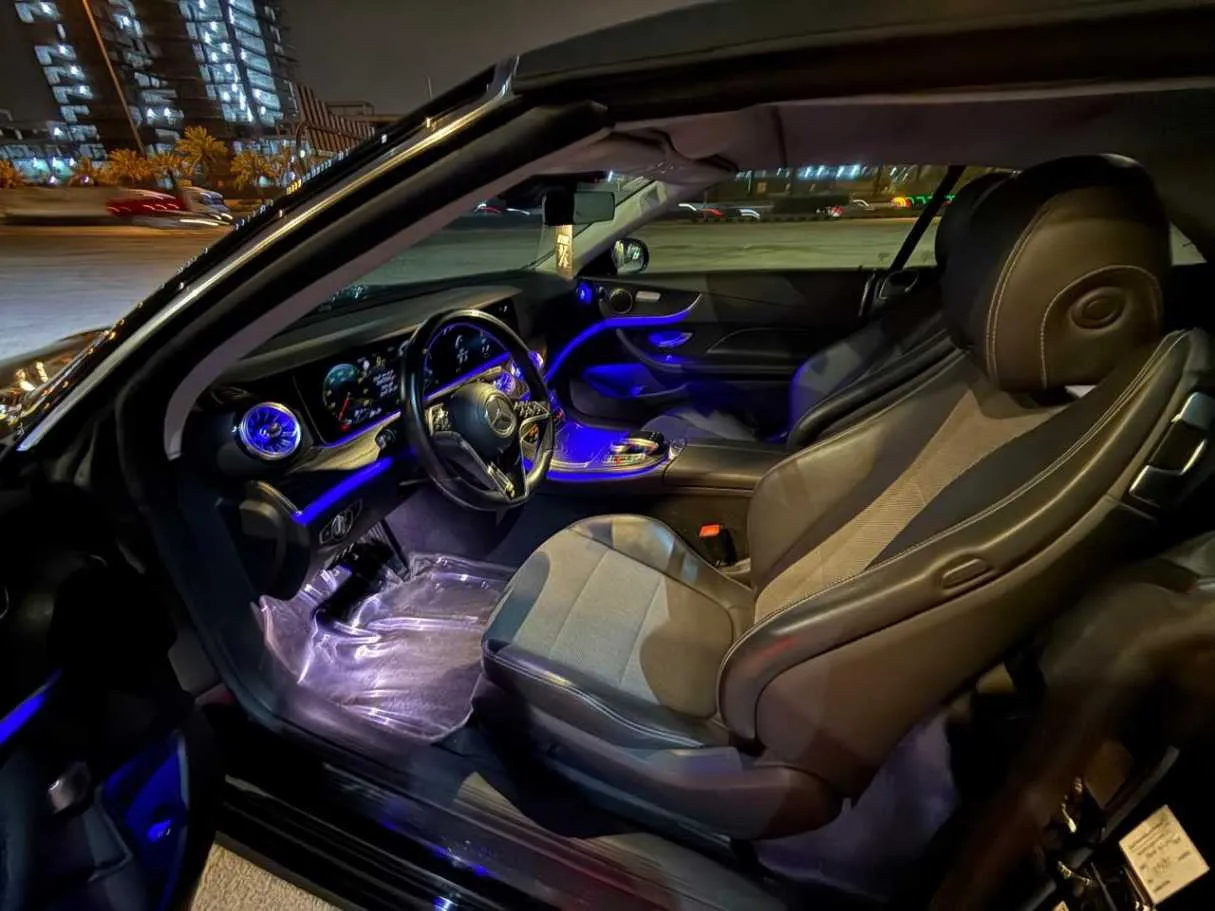 Car image 26