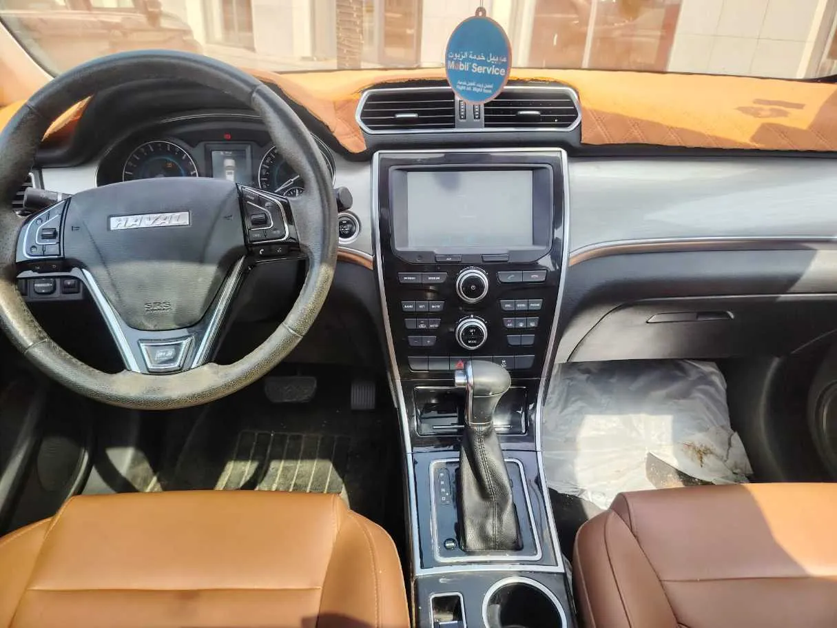 Car image 20