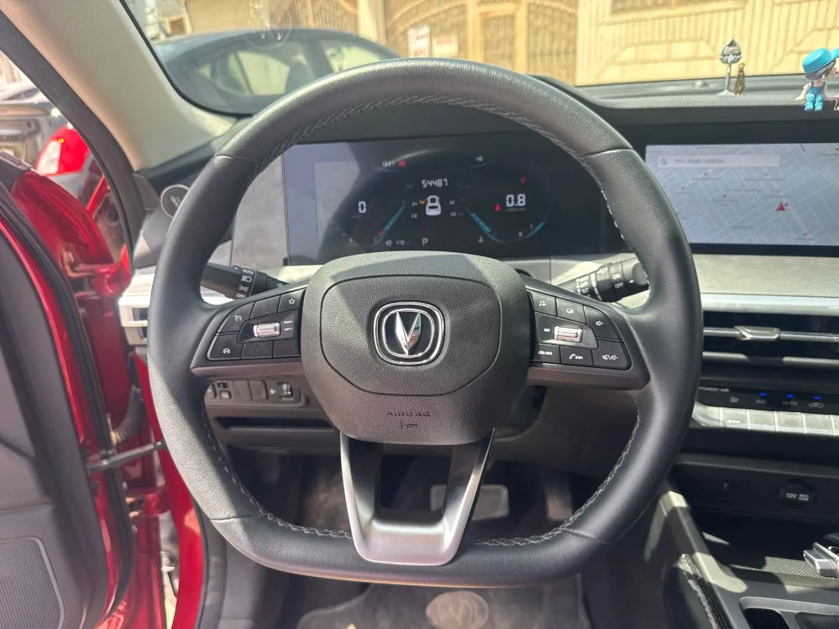 Car image 17