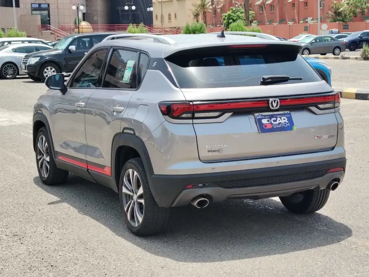 Car image 7