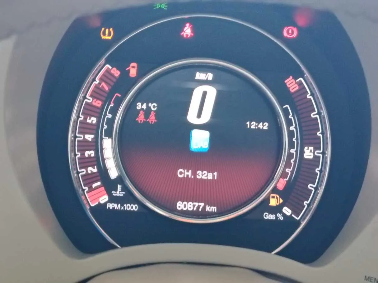 Car image 17