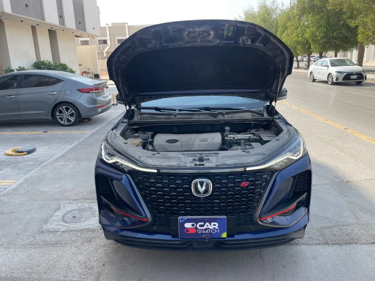 Car image 26