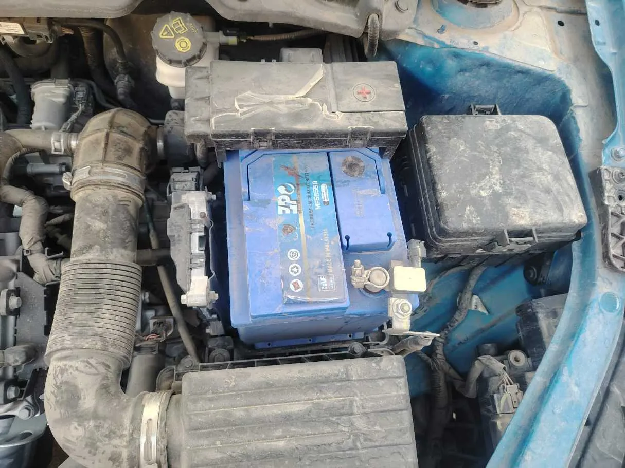 Car image 40