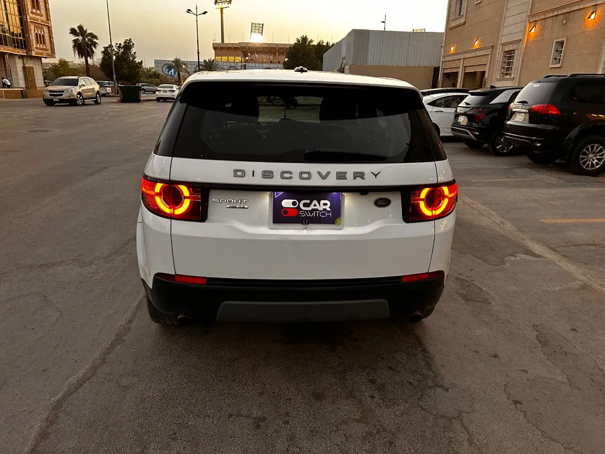Car image 6