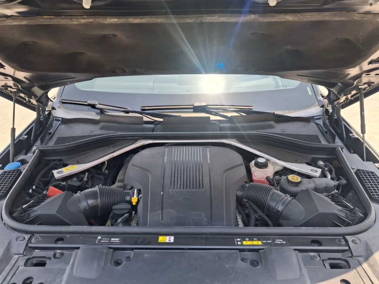 Car image 21