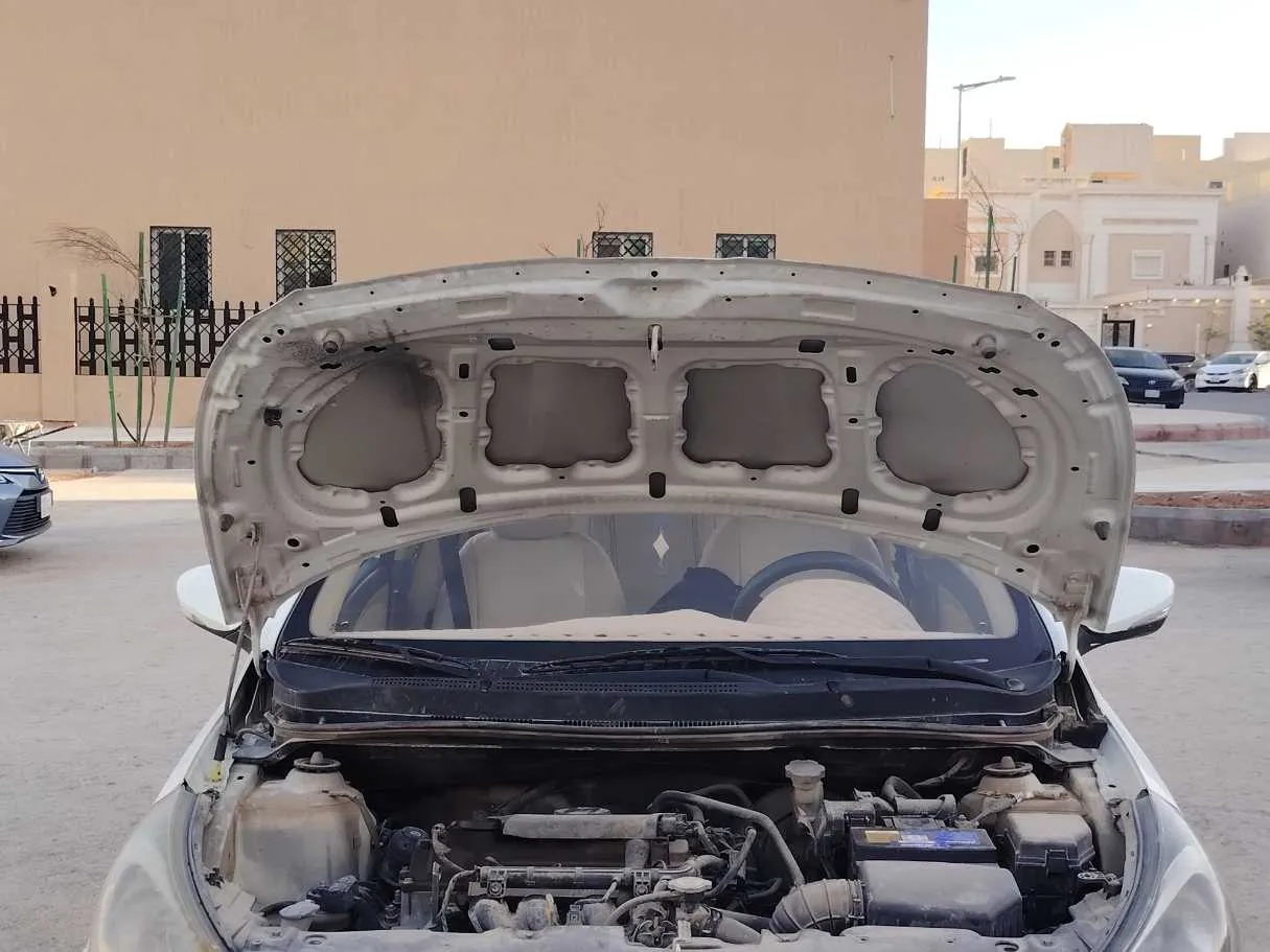 Car image 29