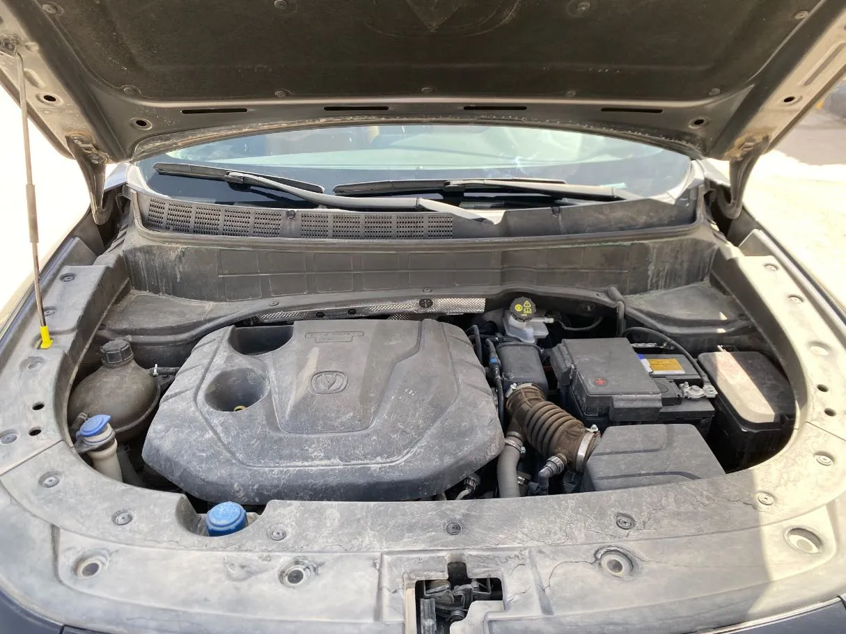 Car image 25