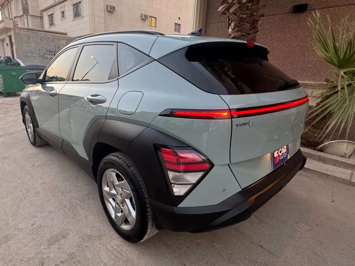 Car image 5