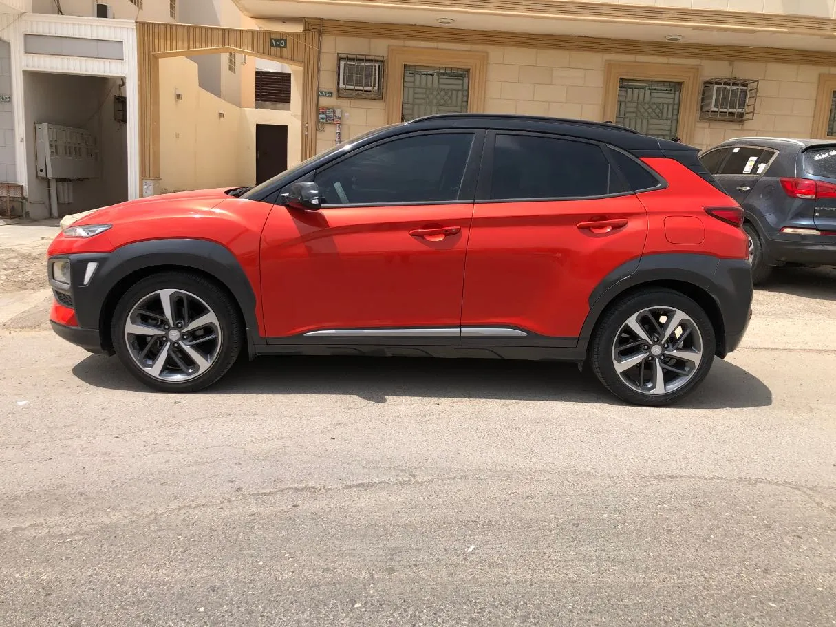 Car image 8