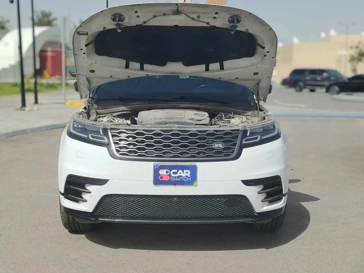 Car image 32