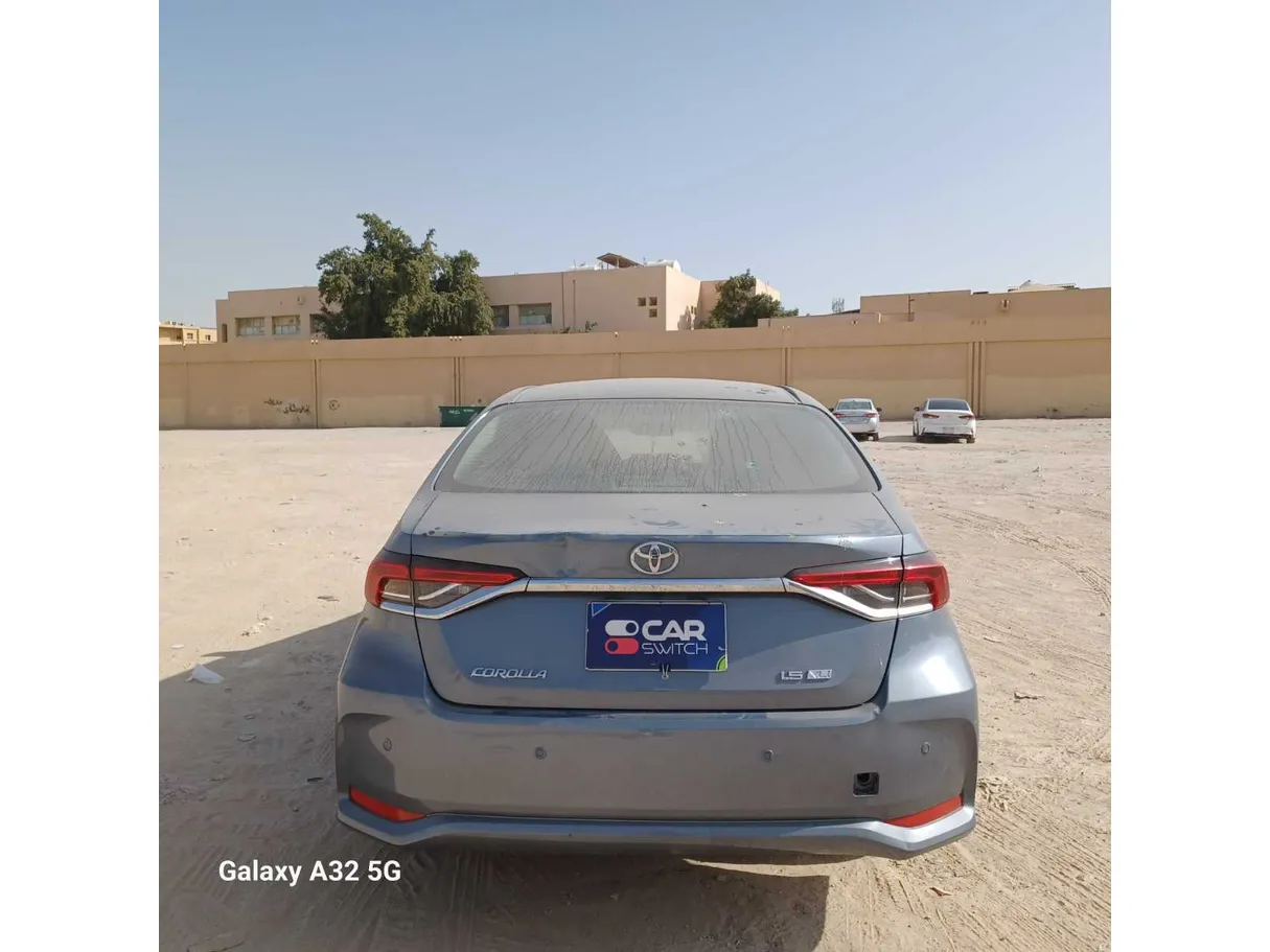 Car image 6